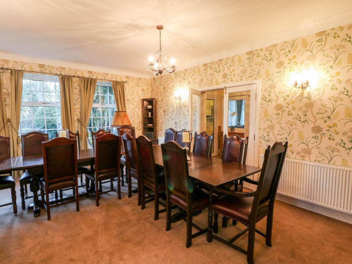 Villa Yardley Manor Scarborough Exterior foto